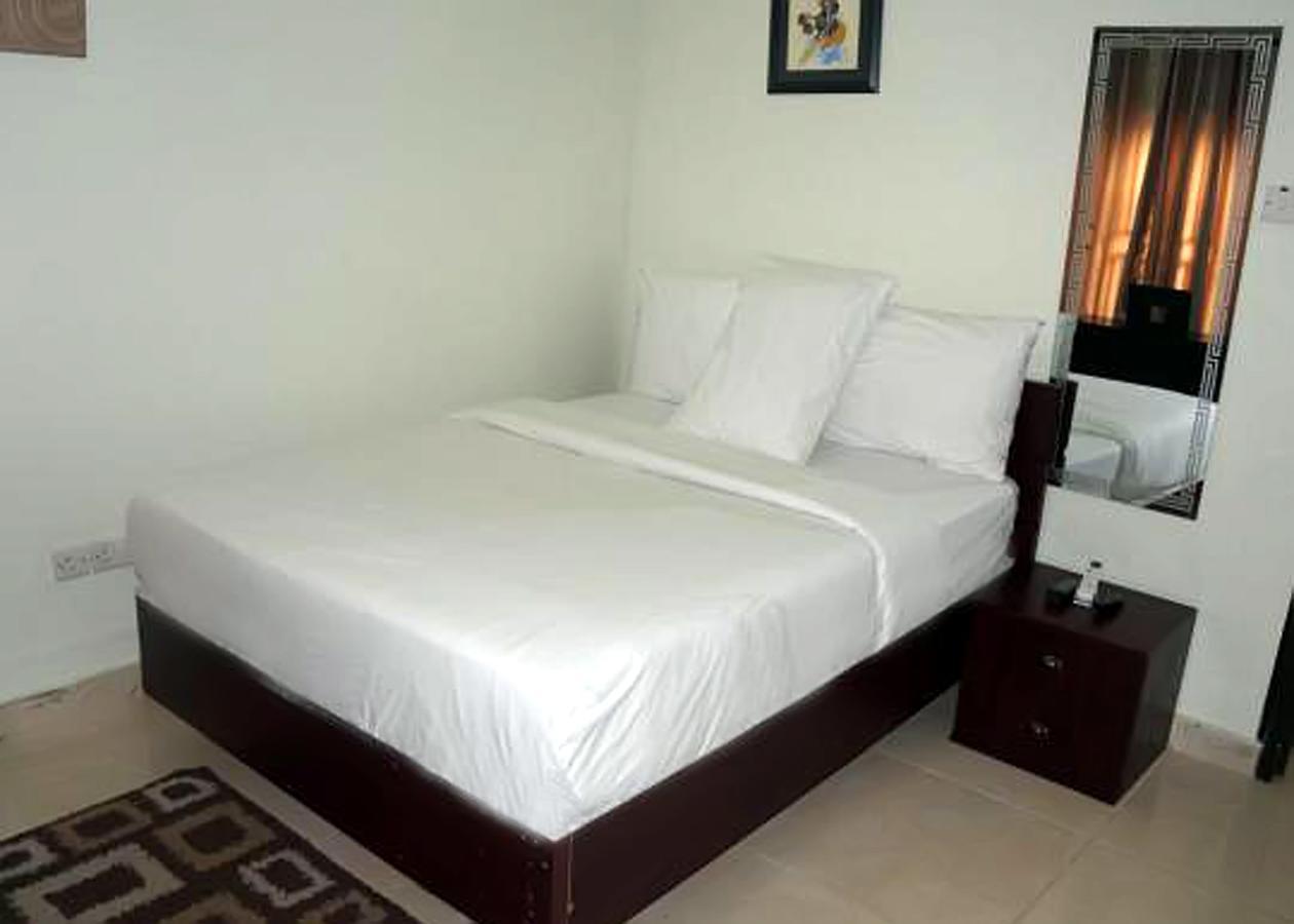 De Rigg Place - Alaka Estate, Surulere Lagos Exteriör bild