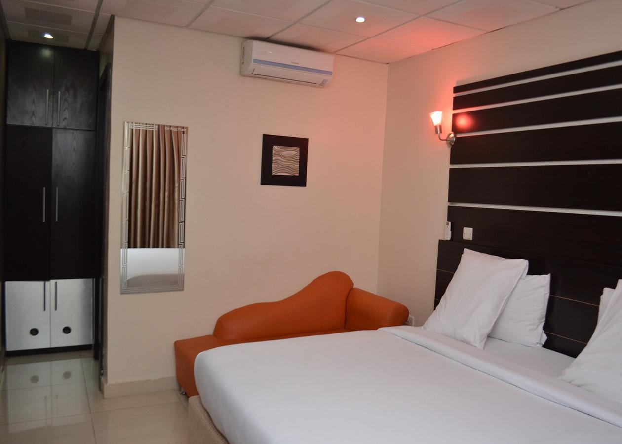 De Rigg Place - Alaka Estate, Surulere Lagos Exteriör bild