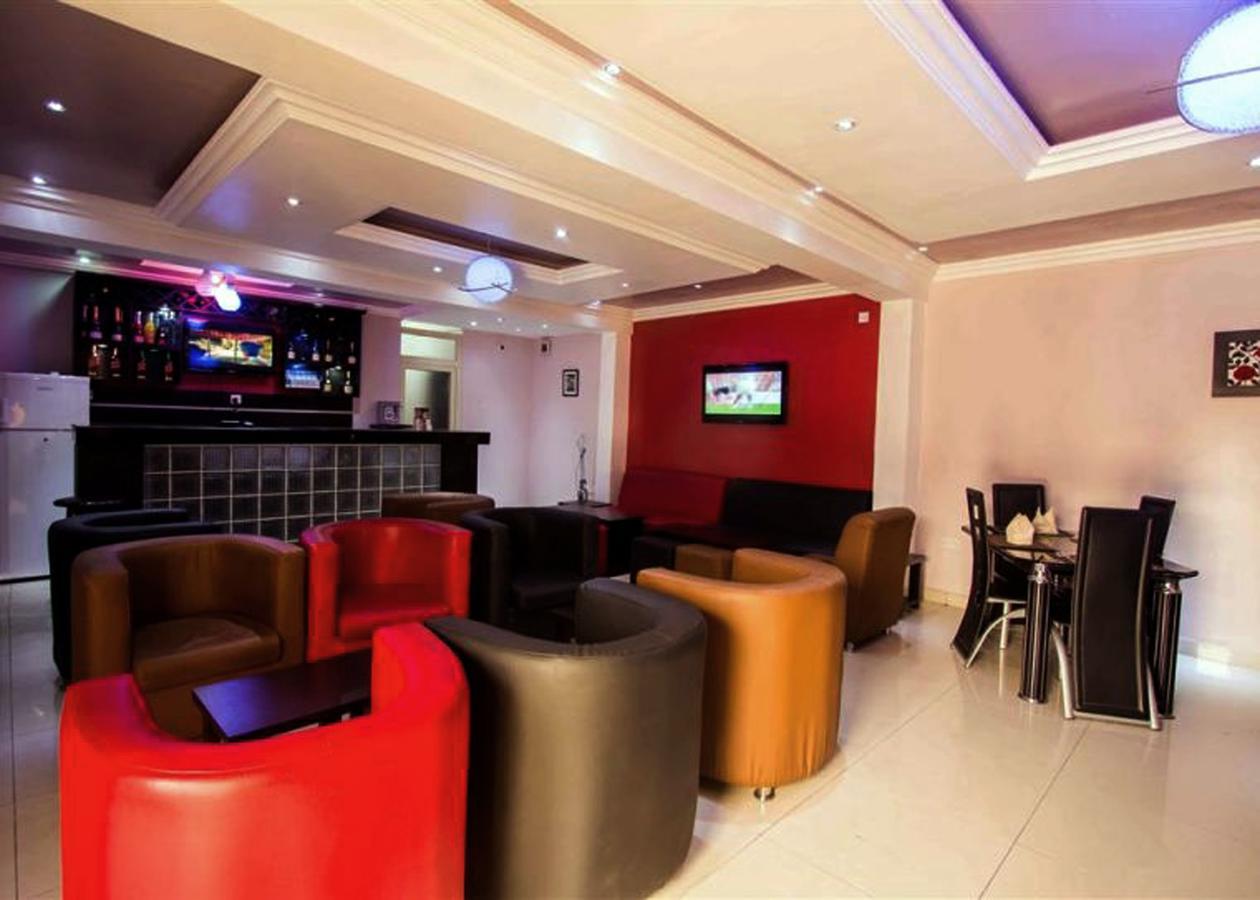 De Rigg Place - Alaka Estate, Surulere Lagos Exteriör bild